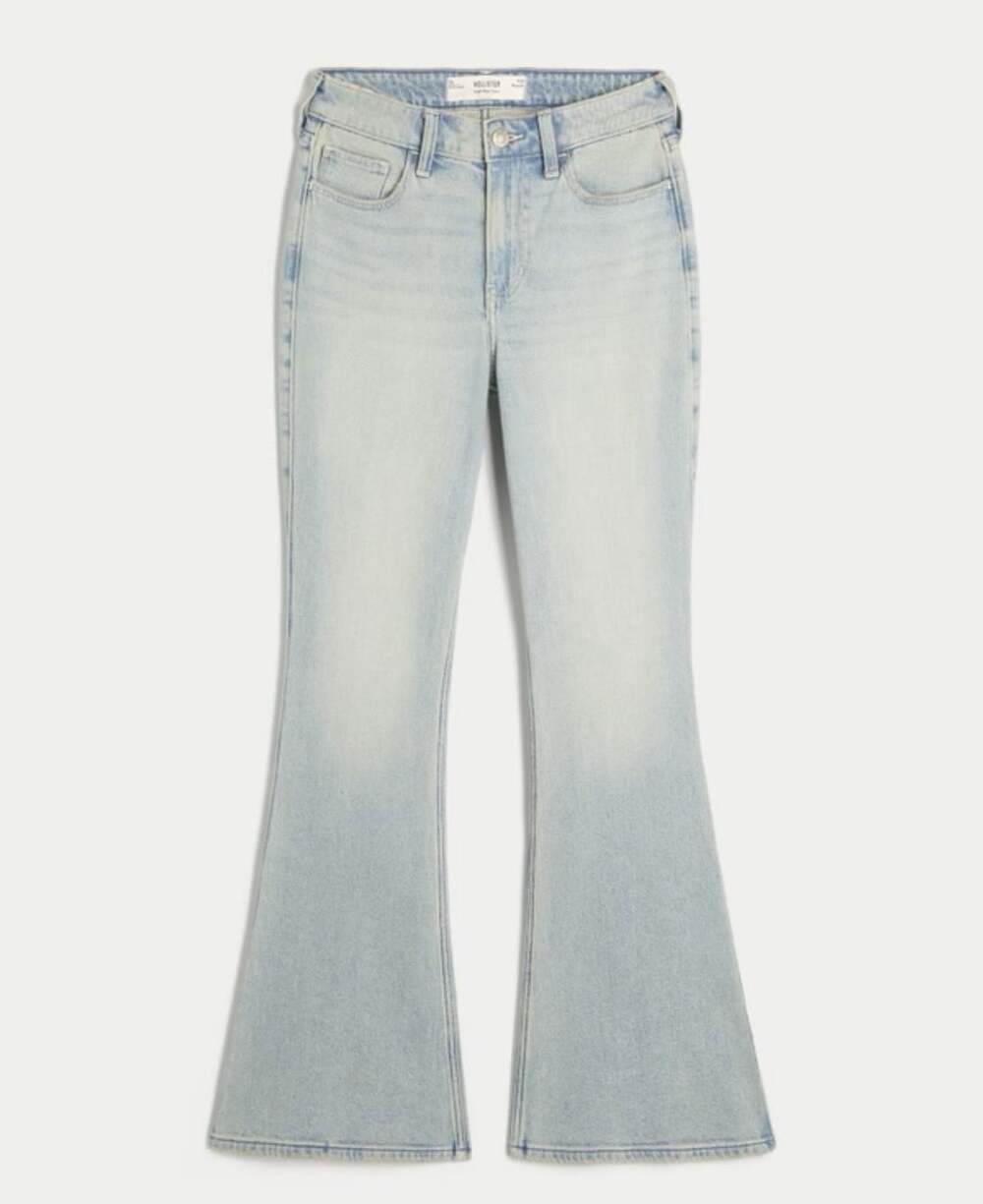 Hollister Women’s High-Rise Light Wash Star Pocket Flare Jeans, NEW WITH TAGS 8R - Picture 3 of 14